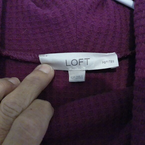 LOFT Petites Cowl Neck Ribbed Knit Top – XLP - Picture 2 of 2